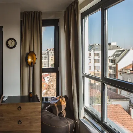 Апартамент Cosy In The Center Of София